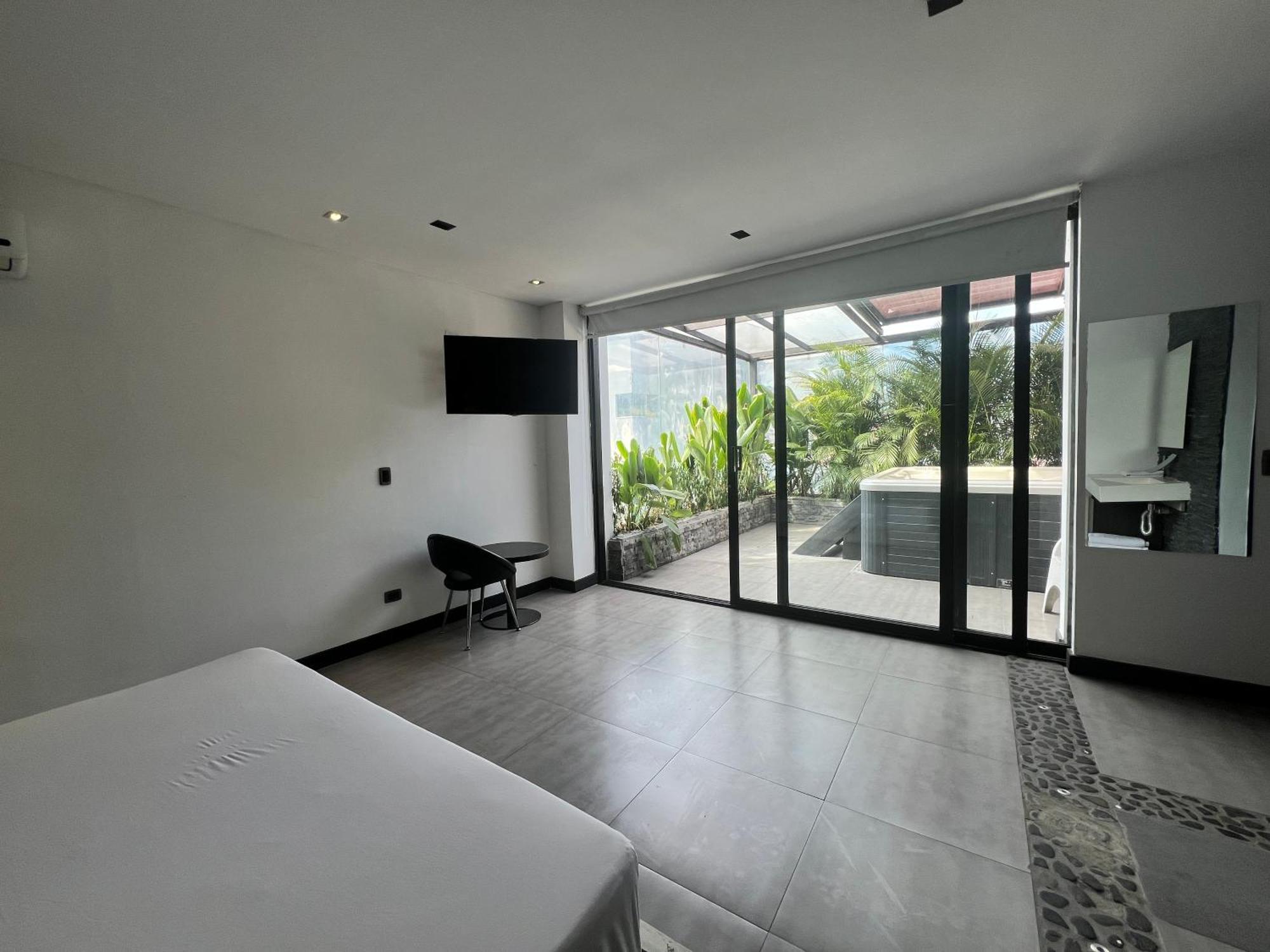 Hotel 47 Medellin Center Esterno foto