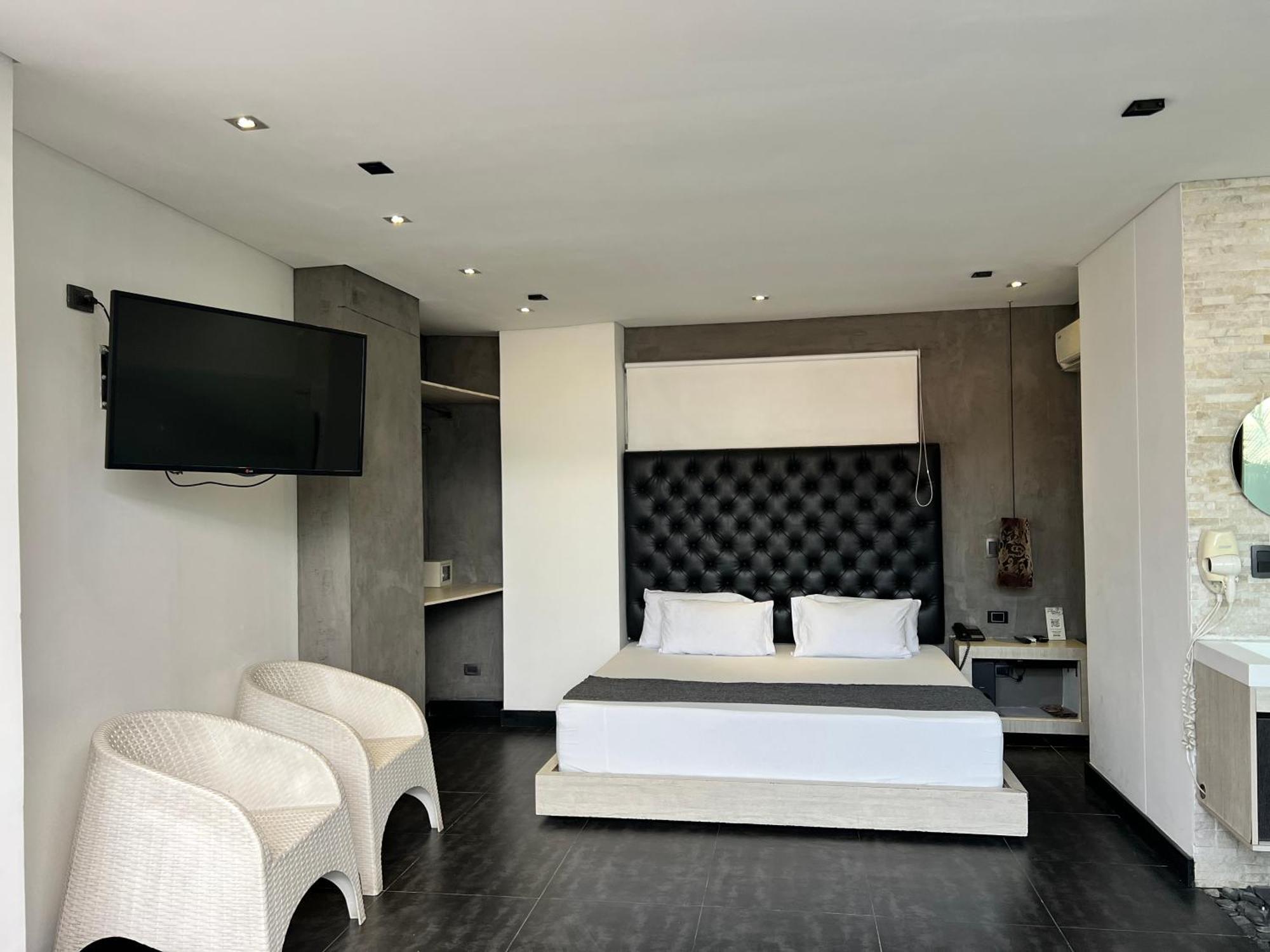 Hotel 47 Medellin Center Esterno foto