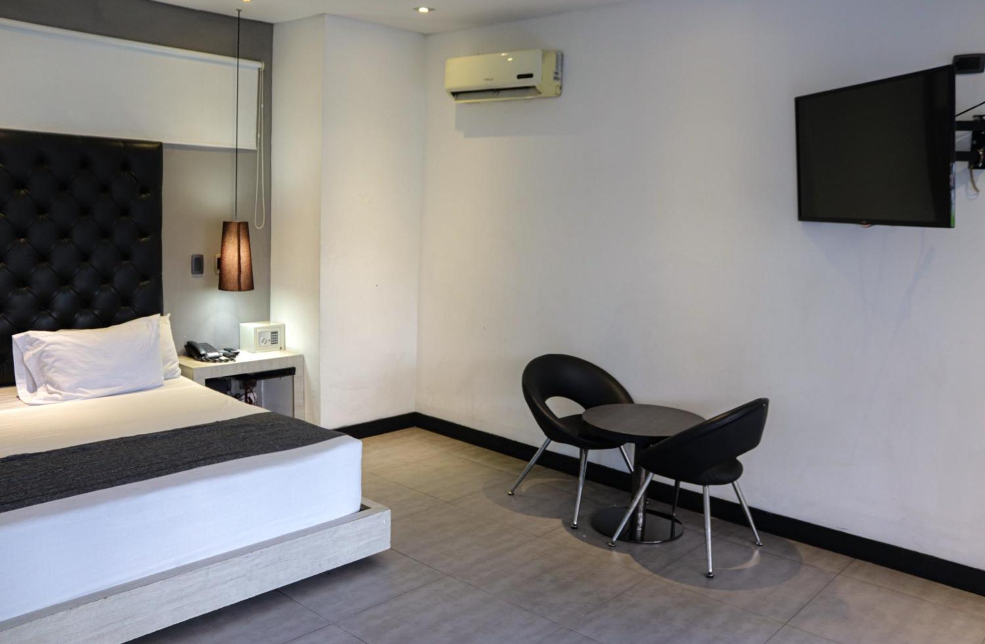 Hotel 47 Medellin Center Esterno foto