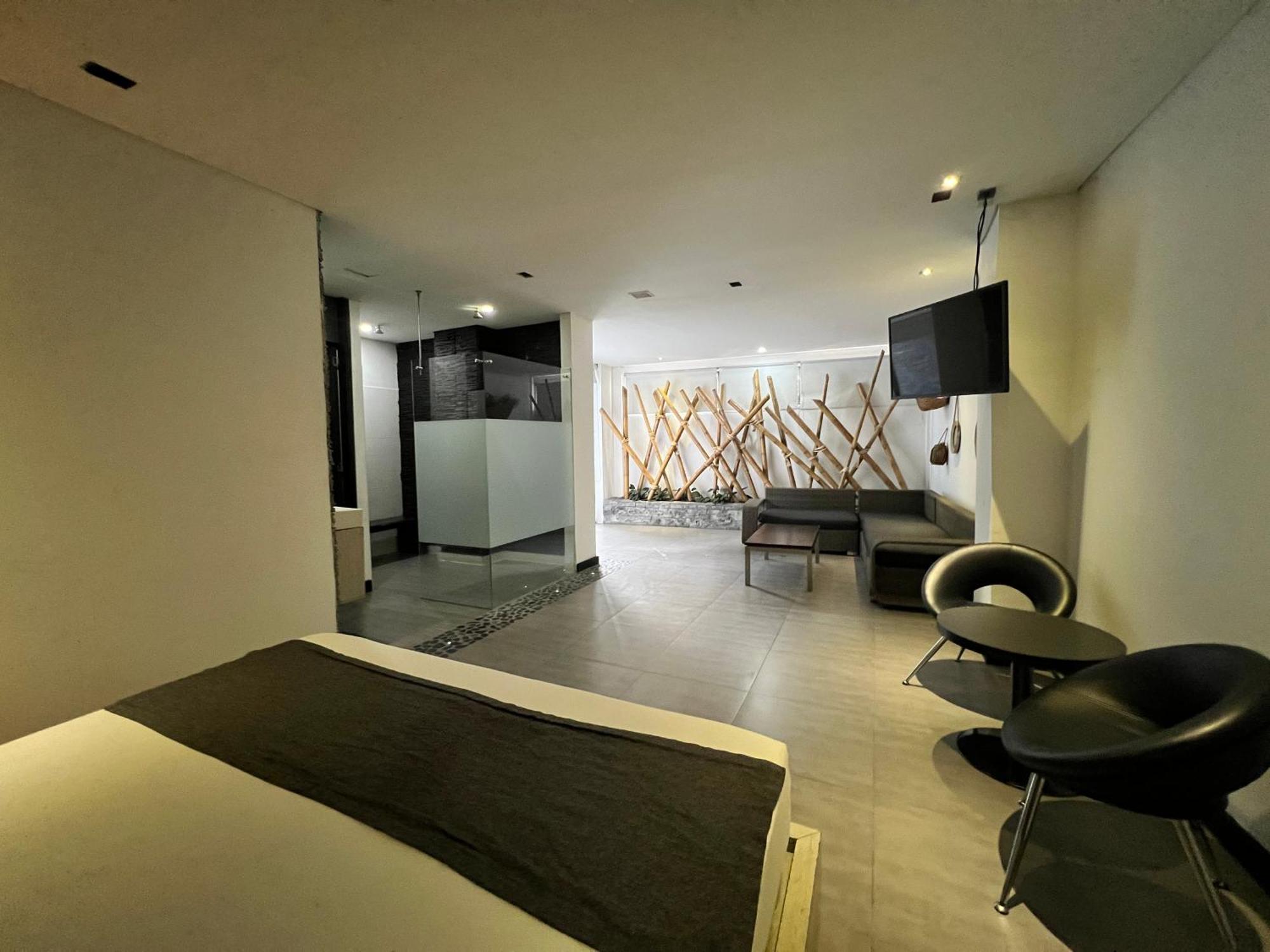 Hotel 47 Medellin Center Esterno foto