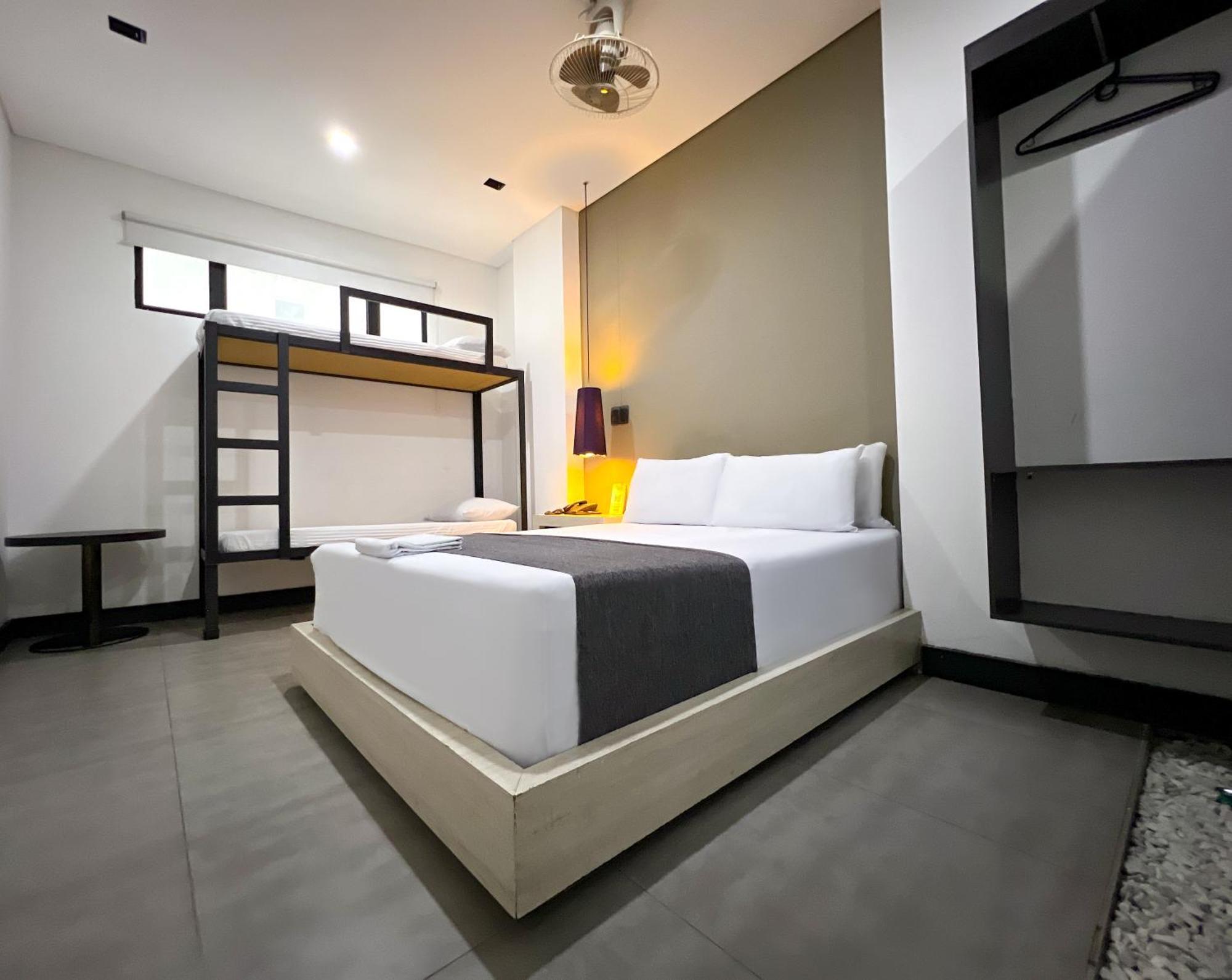 Hotel 47 Medellin Center Esterno foto